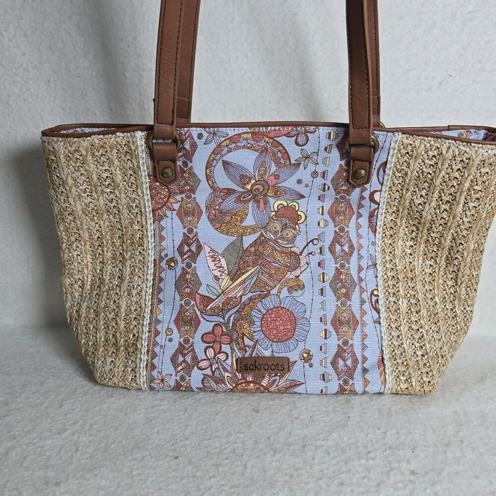 NWOT Sakroots Owl Meadow Medium Shoulder BagTote Straw Canvas Charm And Wallet